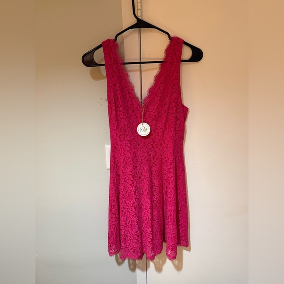Soprano Dresses & Skirts - NWT Soprano Vibrant Pink Flowy Lace Summer Dress